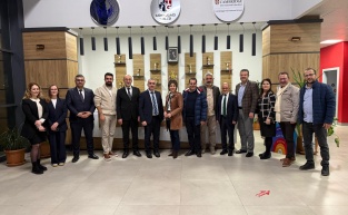 Gençlerin kariyer rotası için iş birliği