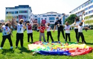 Atatürk çocuklarının bayram mutluluğu