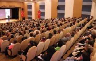 “Ben değil, biz diyebilen çocuklar yetiştirelim"