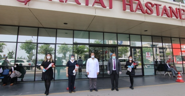 Uludağ Koleji hemşireleri unutmadı