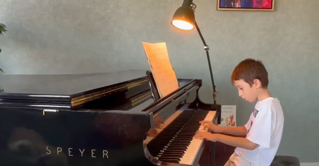 Gökkuşağı Koleji’nden uluslararası arenada gurur veren birincilik